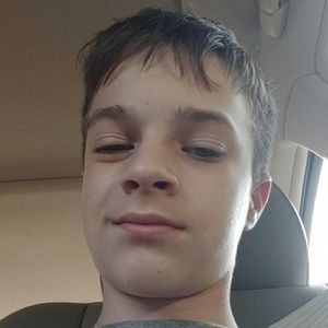 Meet your Posher, Dakota